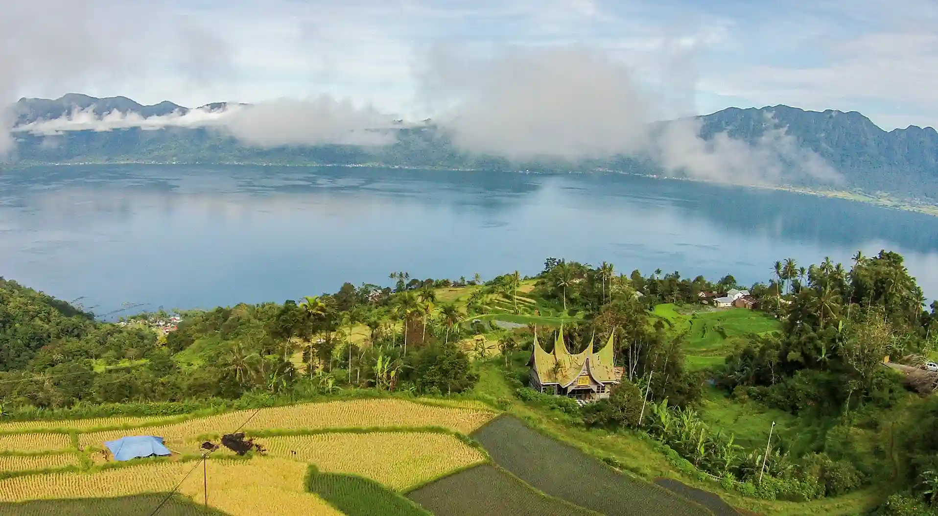 Danau Maninjau dan Sejarah Terbentuknya