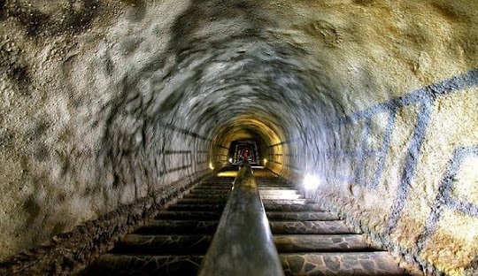 Lubang Jepang Bukittinggi