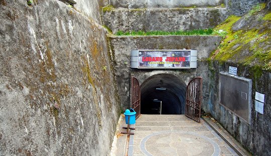 Lubang Jepang Bukittinggi