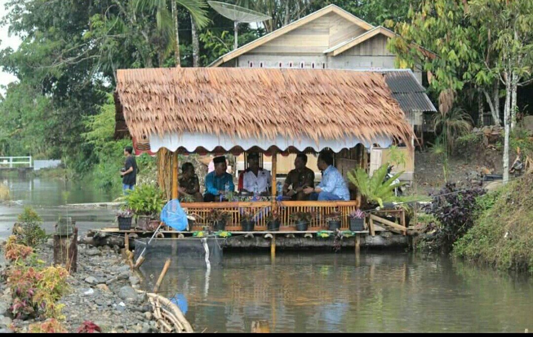 wisata ikan larangan belakang gelora lubuk sikaping