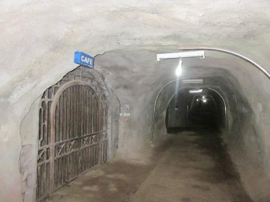 Lubang Jepang Bukittinggi