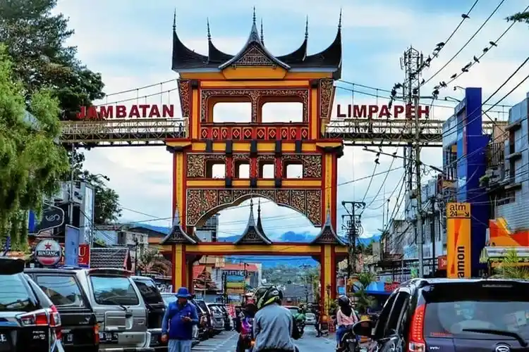 Jembatan Limpapeh, Ikon Wisata Budaya Bukittinggi