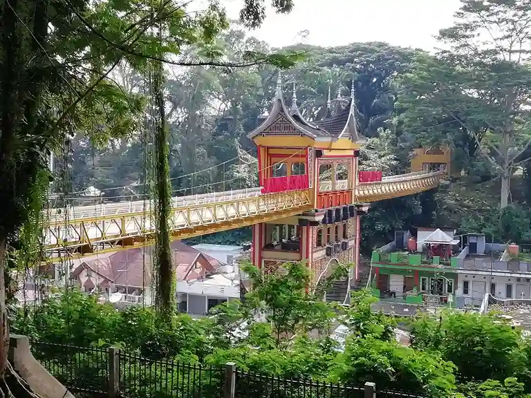 Jembatan Limpapeh, Ikon Wisata Budaya Bukittinggi