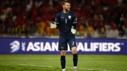 Maarten Paes Resmi ke Ajax, Persib Gagal Total