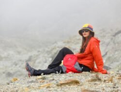 Perlengkapan Naik Gunung yang Bikin Cerita Kamu Jadi Legendaris