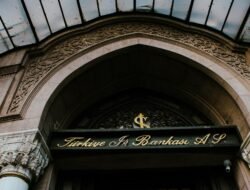 Mencari Kantor Pusat Bank?