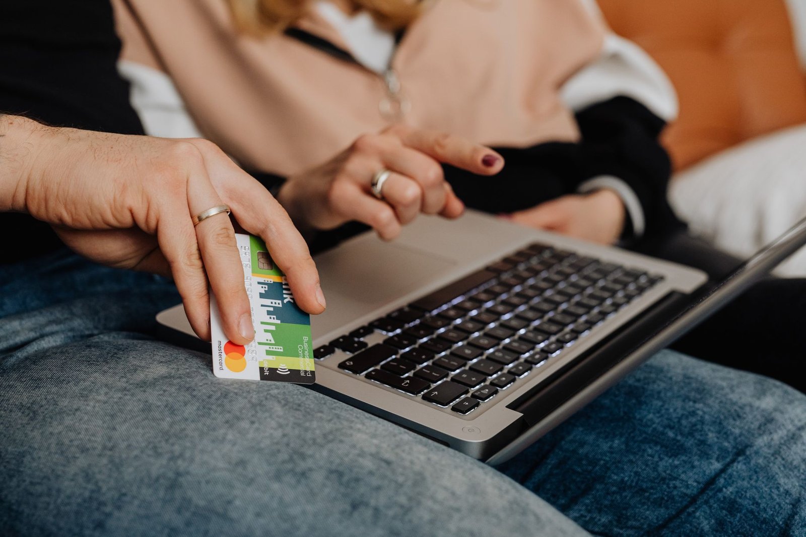 Buka rekening bank secara online dengan mudah dan cepat