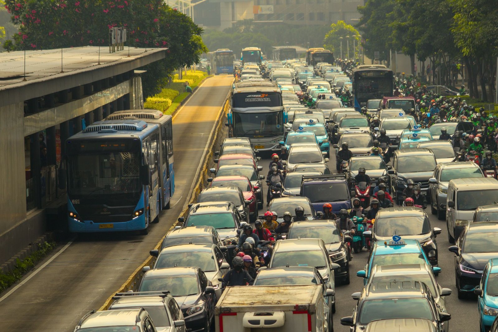 Ilustrasi cara mendatangkan trafik dari Google dengan SEO