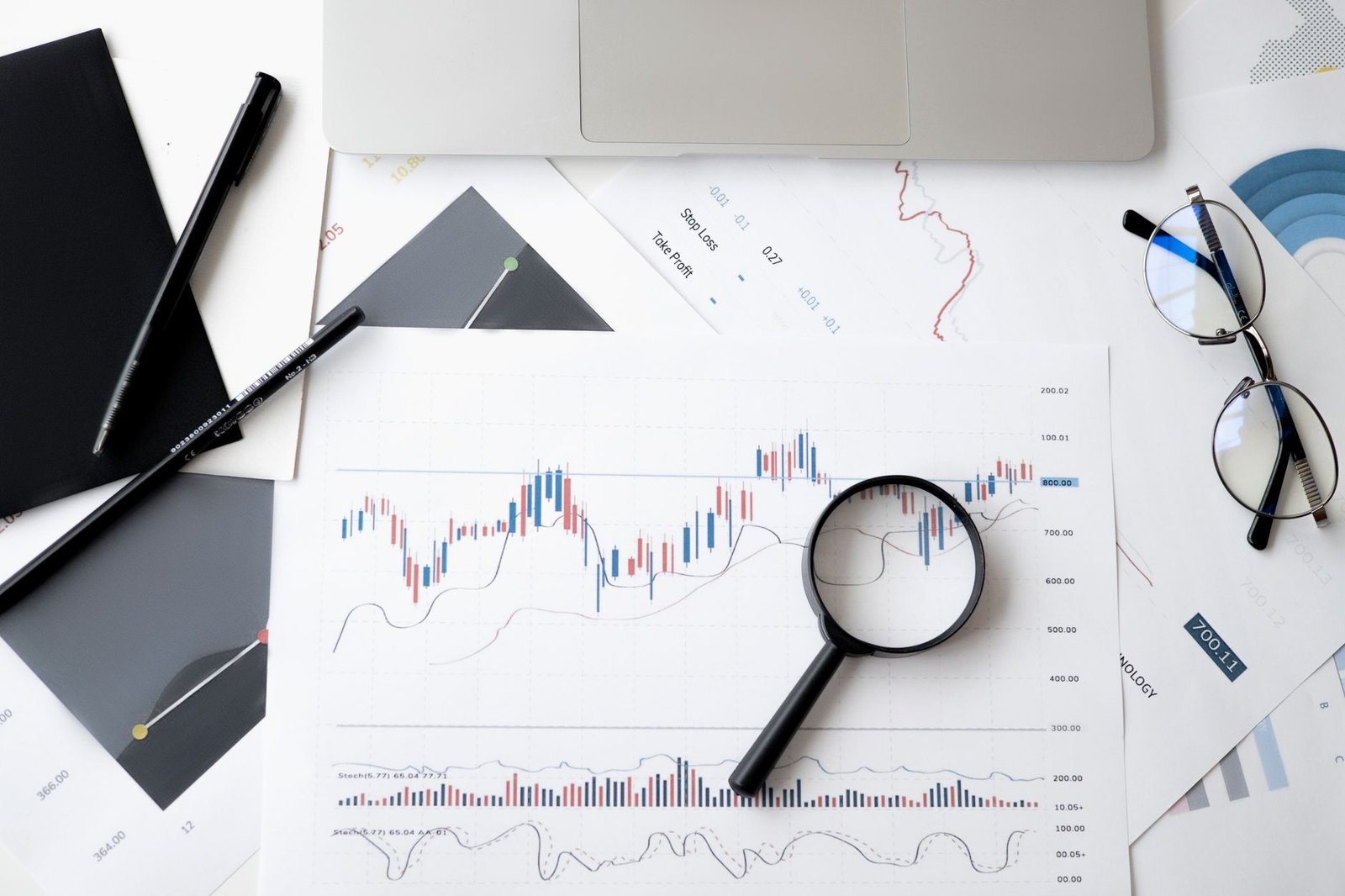 Tool cek trafik website gratis online untuk analisis lalu lintas situs